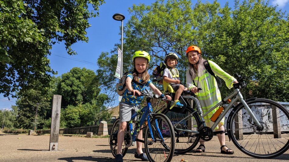 Family with children and bikes